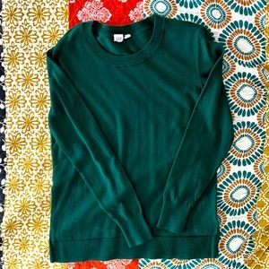 Gap crew neck only worn a few times